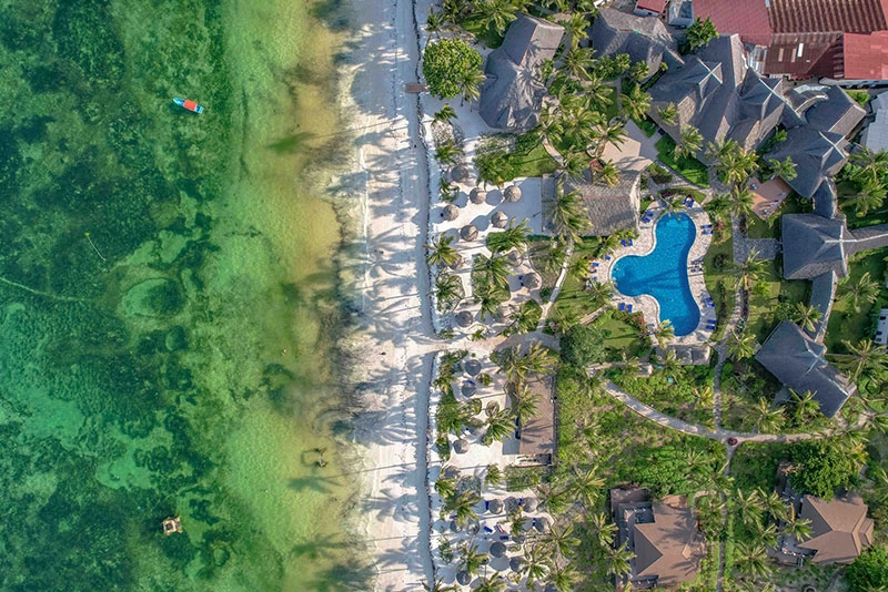 Breezes Beach Club - 1
